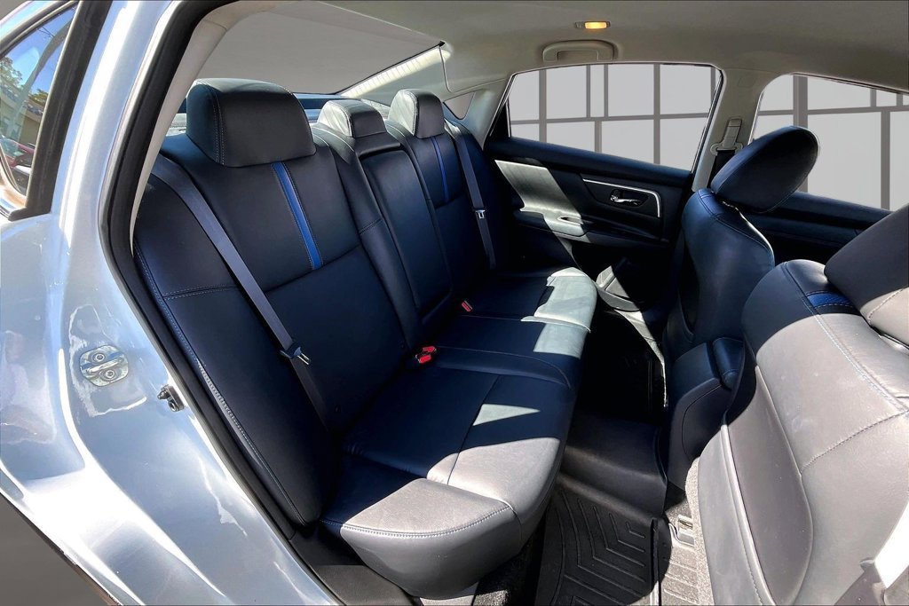Used 2018 Nissan Altima 2.5 SR w/ SR Midnight Edition FWD image 27