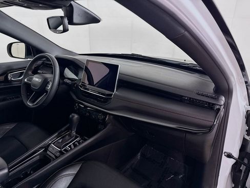 Used 2024 Jeep Compass Trailhawk image 34