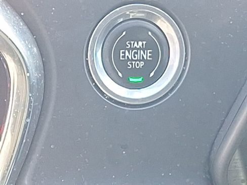 Used 2020 Chevrolet Blazer LT image 17