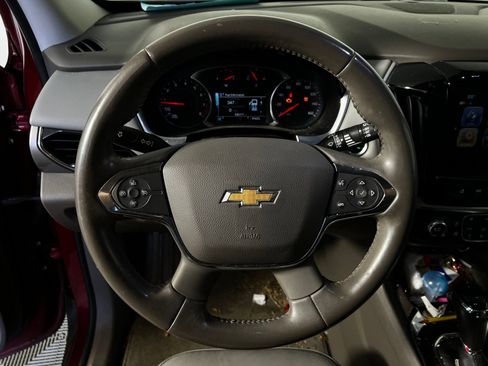 Used 2019 Chevrolet Traverse LT w/ LT Premium Package FWD image 9