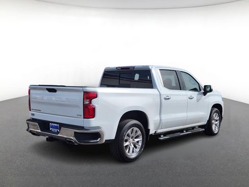 Used 2021 Chevrolet Silverado 1500 LTZ AWD/4WD image 3