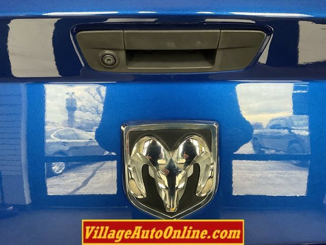 Used 2019 RAM 1500 Classic SLT w/ Luxury Group AWD/4WD image 29
