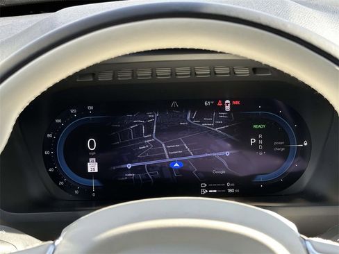 Used 2024 Volvo XC90 T8 Plus image 11