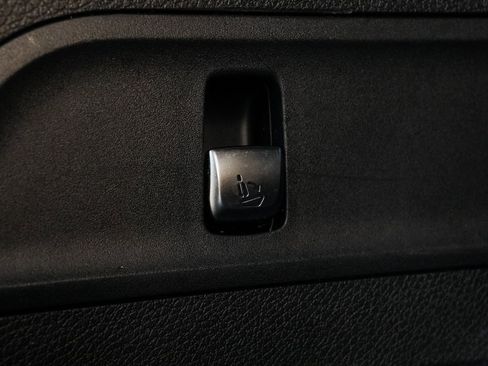 Used 2018 Mercedes-Benz GLC 300 4MATIC image 68