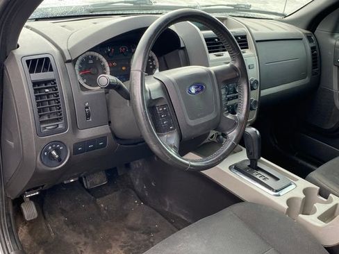 Used 2009 Ford Escape XLT image 5
