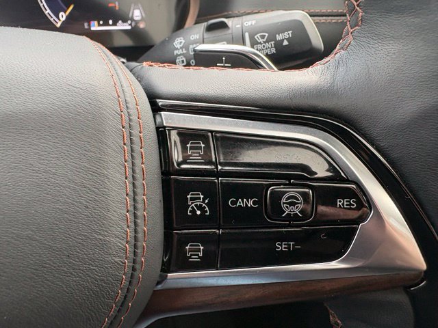 Used 2025 Jeep Grand Cherokee Summit AWD/4WD image 25