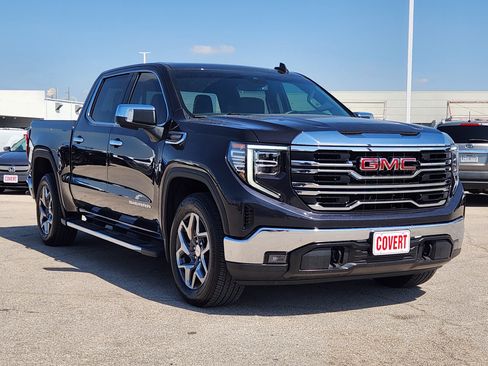Used 2023 GMC Sierra 1500 SLT RWD image 3