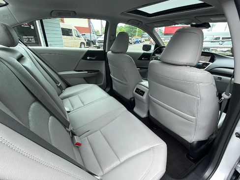 Used 2015 Honda Accord EX-L image 21