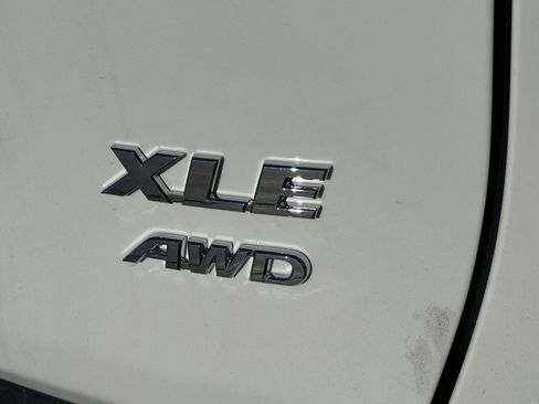 New 2025 Toyota RAV4 XLE image 14