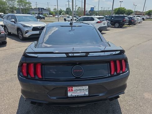 Used 2022 Ford Mustang GT Premium w/ Equipment Group 401A RWD image 5
