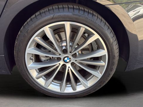 Used 2022 BMW 530i RWD image 32