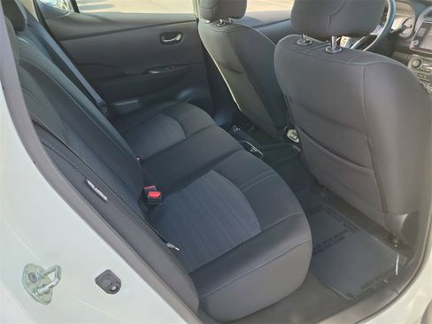 Used 2023 Nissan Leaf S image 19