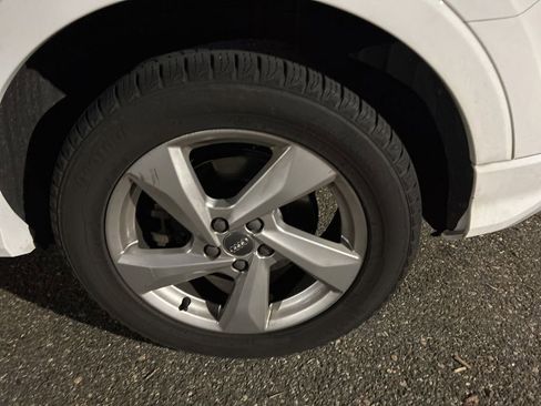 Used 2020 Audi Q3 2.0T Premium image 13