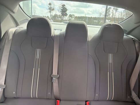 Used 2024 Hyundai Elantra SEL image 21