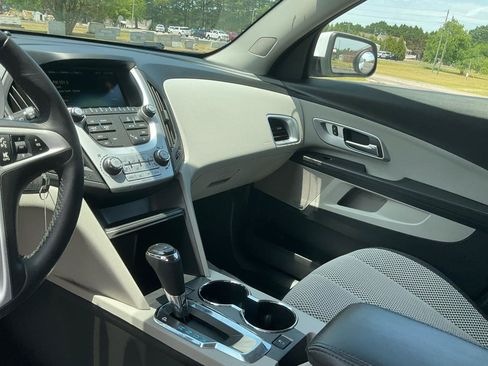 Used 2017 Chevrolet Equinox LT w/ Convenience Package FWD image 17