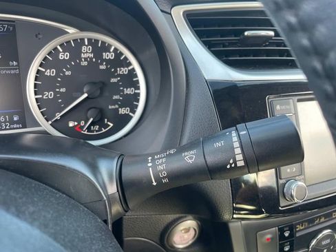 Used 2019 Nissan Sentra SV image 29