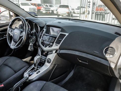 Used 2013 Chevrolet Cruze Eco image 14