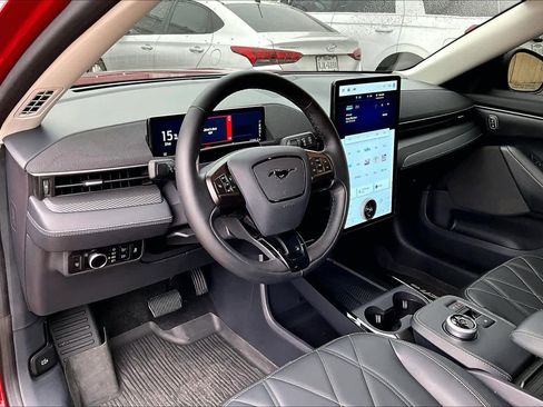 Used 2024 Ford Mustang Mach-E Select w/ Comfort Package Lite image 17