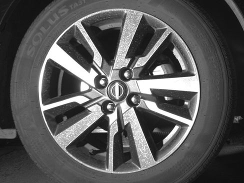 Used 2025 Nissan Versa SV image 13