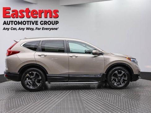 Used 2018 Honda CR-V Touring image 4