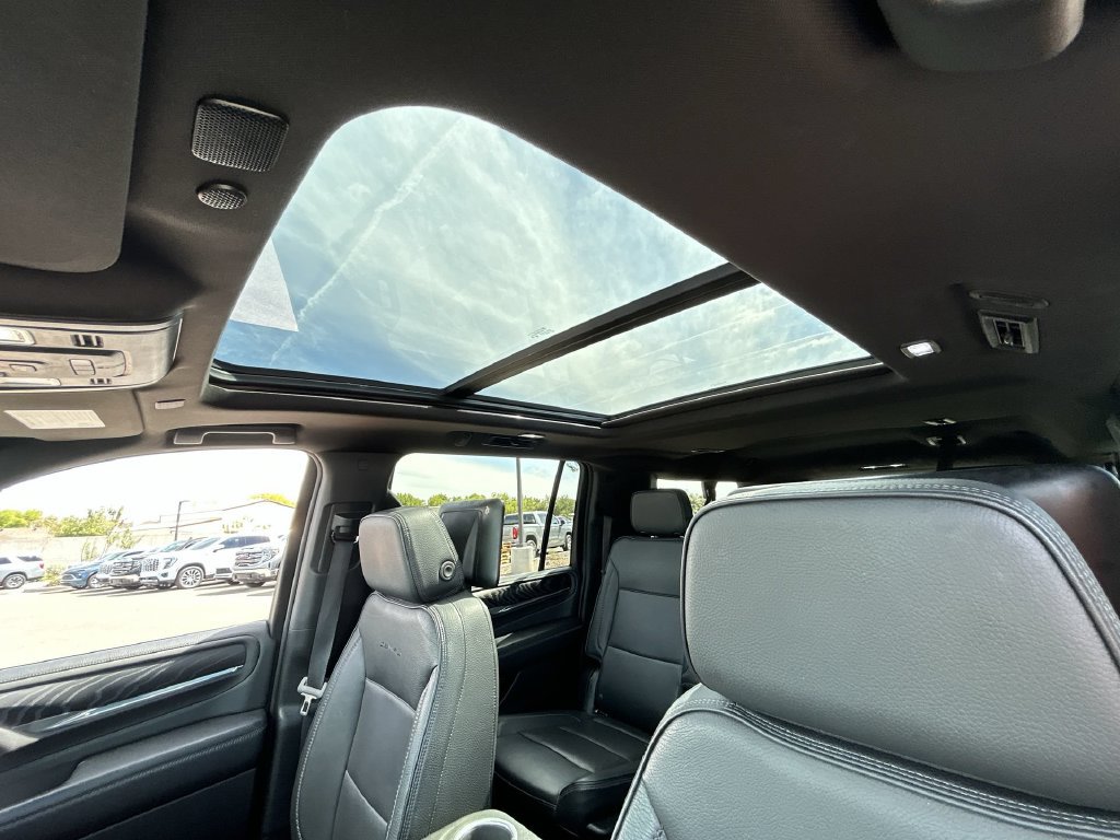 Used 2023 GMC Yukon XL Denali w/ LPO, Floor Liner Package AWD/4WD image 19