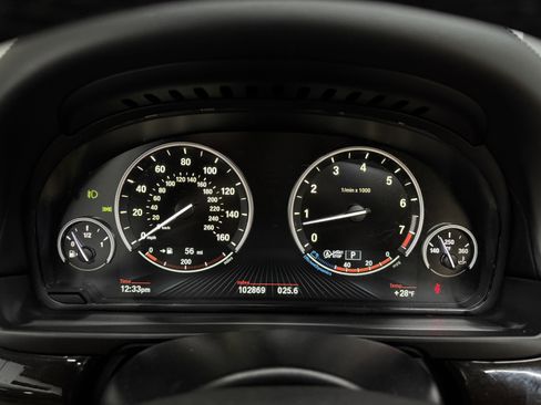 Used 2015 BMW 550i xDrive Sedan image 18