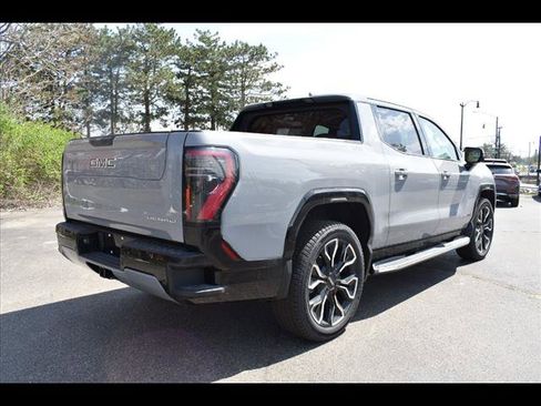 New 2025 GMC Sierra EV Denali image 8