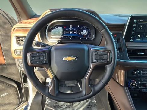 Used 2024 Chevrolet Tahoe High Country image 11