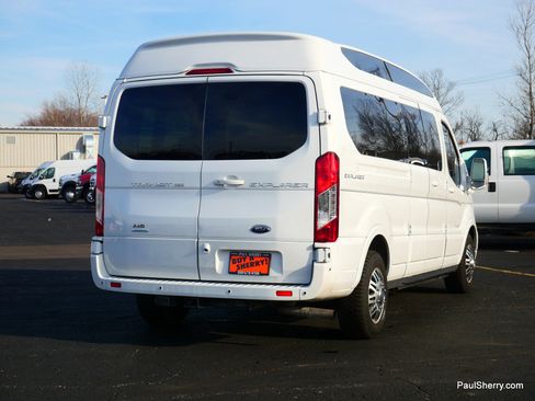 Used 2023 Ford Transit 150 Low Roof AWD image 17