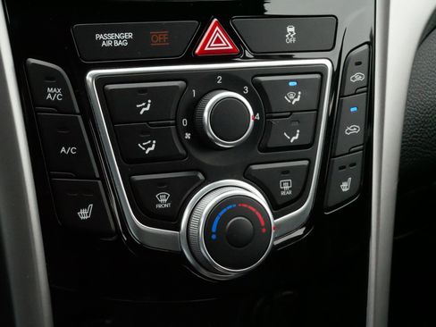 Used 2013 Hyundai Elantra GT image 23