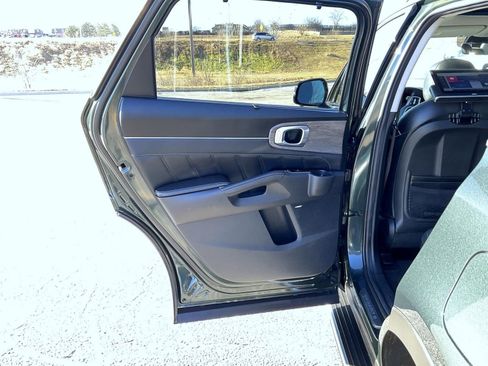 Used 2023 Kia Sorento SX Prestige image 22