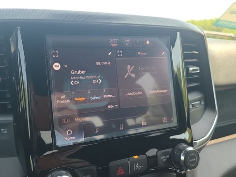 New 2026 RAM 1500 Express AWD/4WD image 23
