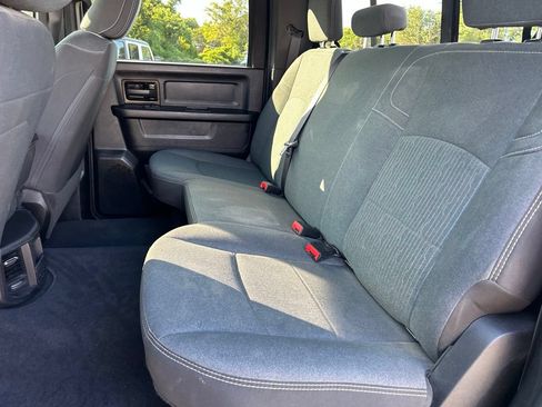 Used 2024 RAM 3500 Tradesman w/ Chrome Appearance Group AWD/4WD image 13