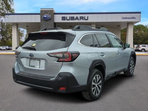 Certified 2025 Subaru Outback Premium AWD/4WD image 4