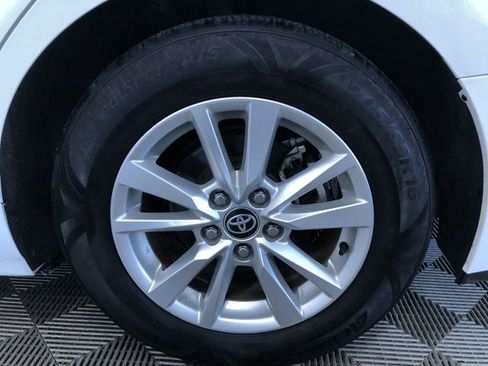 Used 2025 Toyota Camry LE image 17