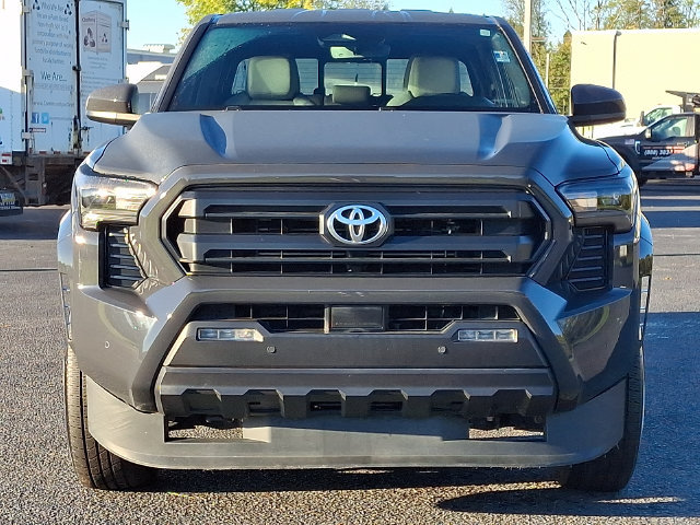 Used 2024 Toyota Tacoma SR5 AWD/4WD image 5