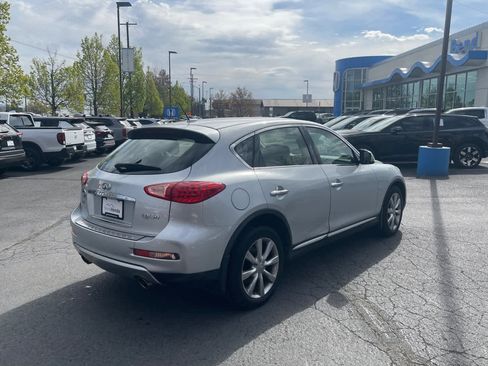 Used 2017 INFINITI QX50 2WD image 5