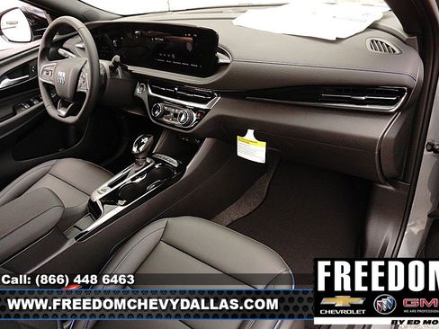 New 2026 Buick Envista Sport Touring image 12