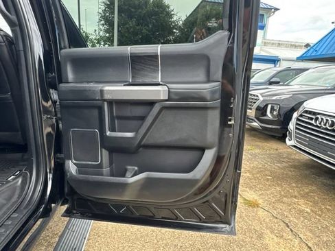 Used 2019 Ford F150 Platinum w/ Equipment Group 701A Luxury AWD/4WD image 20