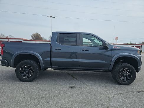 Used 2019 Chevrolet Silverado 1500 RST image 5