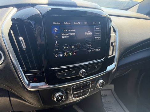 Used 2023 Chevrolet Traverse LT AWD/4WD image 16
