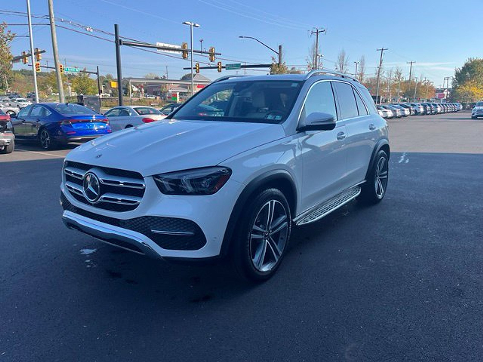 Used 2020 Mercedes-Benz GLE 350 4MATIC image 3