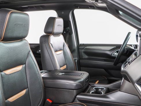 Used 2023 GMC Yukon AT4 w/ AT4 Premium Plus Package AWD/4WD image 31