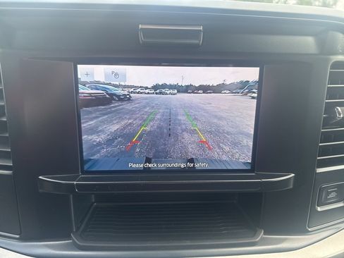 Used 2025 Ford F250 XLT image 5
