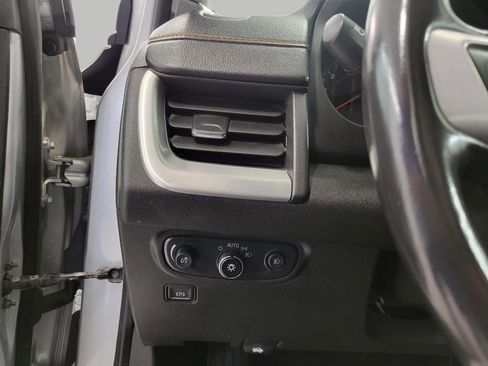 Used 2020 GMC Terrain SLT w/ Preferred Package AWD/4WD image 38
