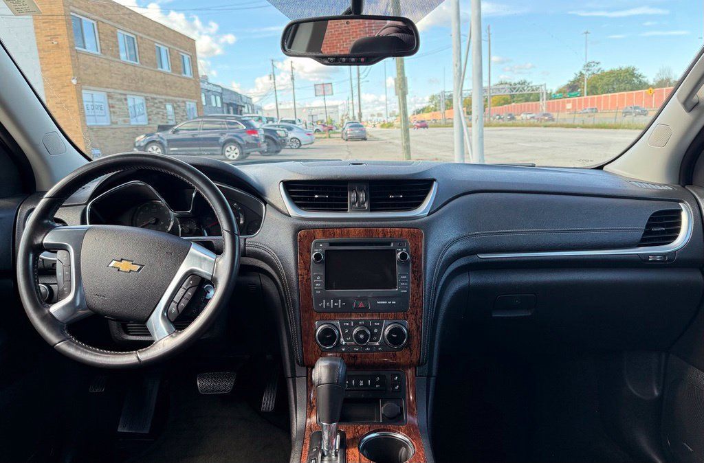 Used 2014 Chevrolet Traverse LT AWD/4WD image 23