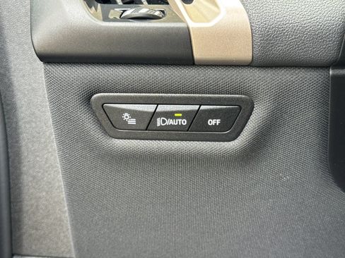 Used 2024 BMW iX xDrive50 w/ Premium Package AWD/4WD image 38