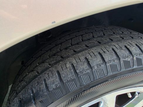 Used 2004 Cadillac Escalade ESV Platinum AWD/4WD image 57