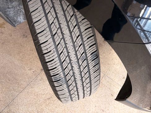 Used 2020 Chevrolet Equinox Premier image 42