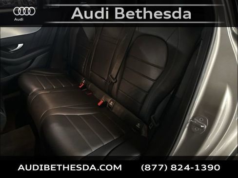 Used 2019 Mercedes-Benz GLC 300 4MATIC image 27